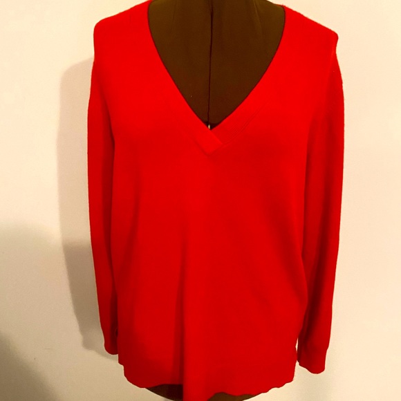 ❤️FRENCH CONNECTION❤️Red V-neck sweater in large. In good condition! - Picture 8 of 12